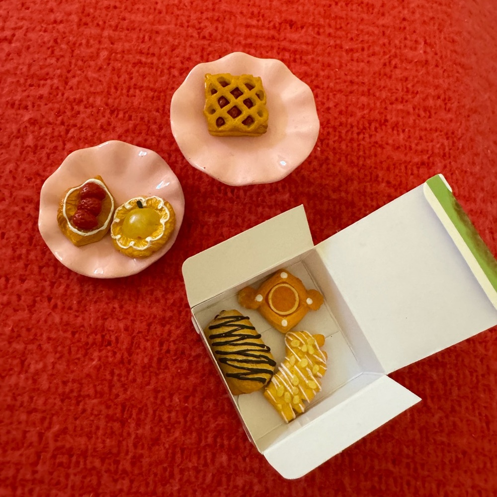 Re-ment Japan Pastry Plate and Box set